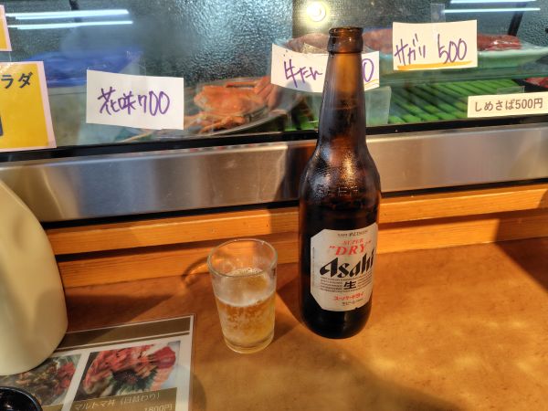 2025年7月追記:マルトマ食堂でサーモン親子丼&ビールの最高ランチ