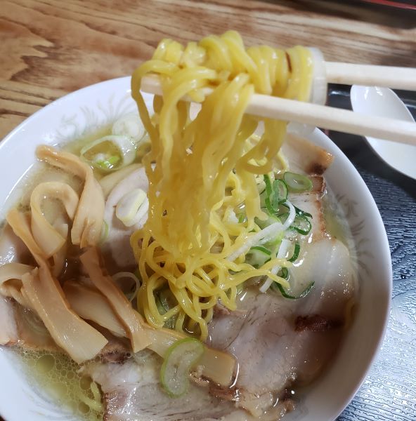 【口コミで評判】札幌の「こく一番みどりや」のラーメン付きチャーハンはボリューム満点！