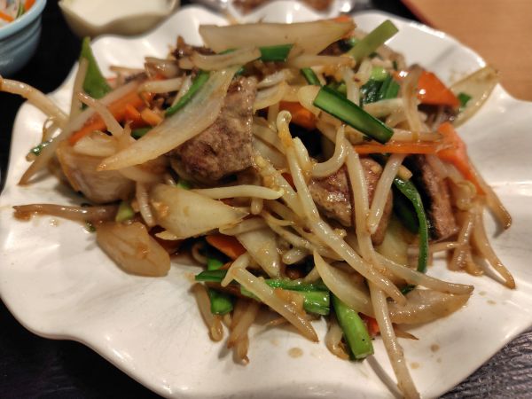 東方明珠飯店は鶏のから揚げ以外のメニューも豊富！