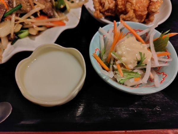 東方明珠飯店は鶏のから揚げ以外のメニューも豊富！