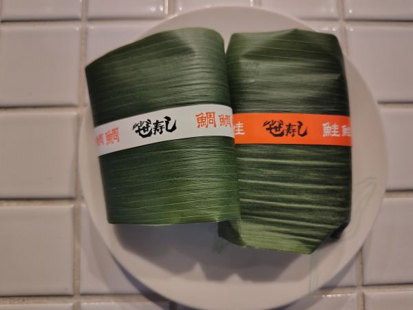 ⑧三星本店：苫小牧の老舗菓子メーカー。パンや笹寿司も人気