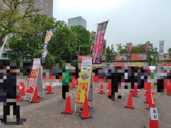 主人注文:佐野らーめん会「日本ご当地ラーメン総選挙2025優勝佐野ラーメン」はコシのあるちぢれ麺が美味