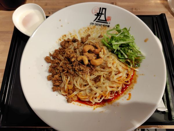 175°DENO担担麺は花椒の痺れと奥深いコクが美味！コシのあるもちもち麺も◎