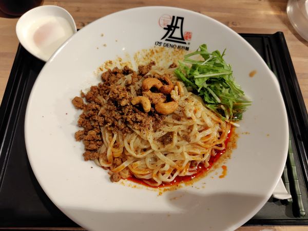 175°DENO担担麺は花椒の痺れと奥深いコクが美味！コシのあるもちもち麺も◎