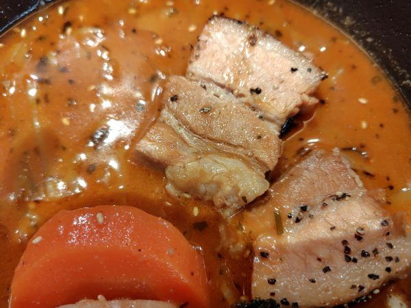 GARAKU(ガラク)のスープカレーは、コク旨でダシの効いたスープが美味!
