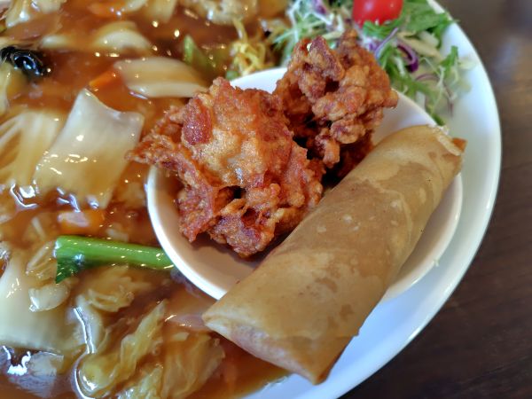 中華爆弾くっきーのランチメニューは美味しくてボリューミー!